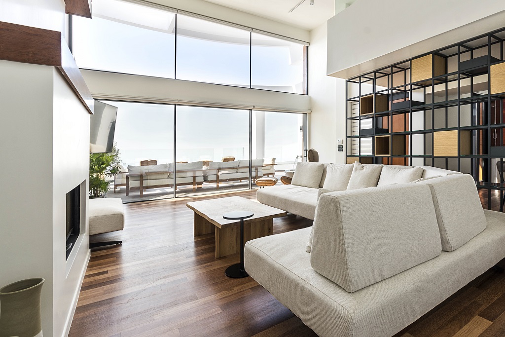 Villa Azure living room